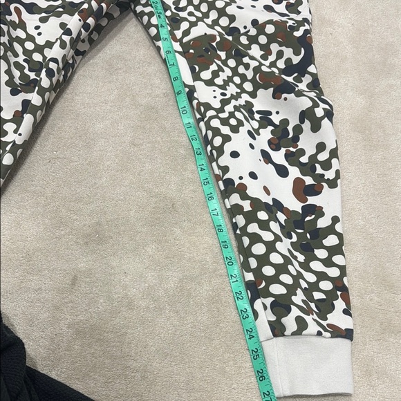 Nike sportswear tech digi Camouflage fleece Jogger Pants men’s Small EUC - Picture 8 of 13